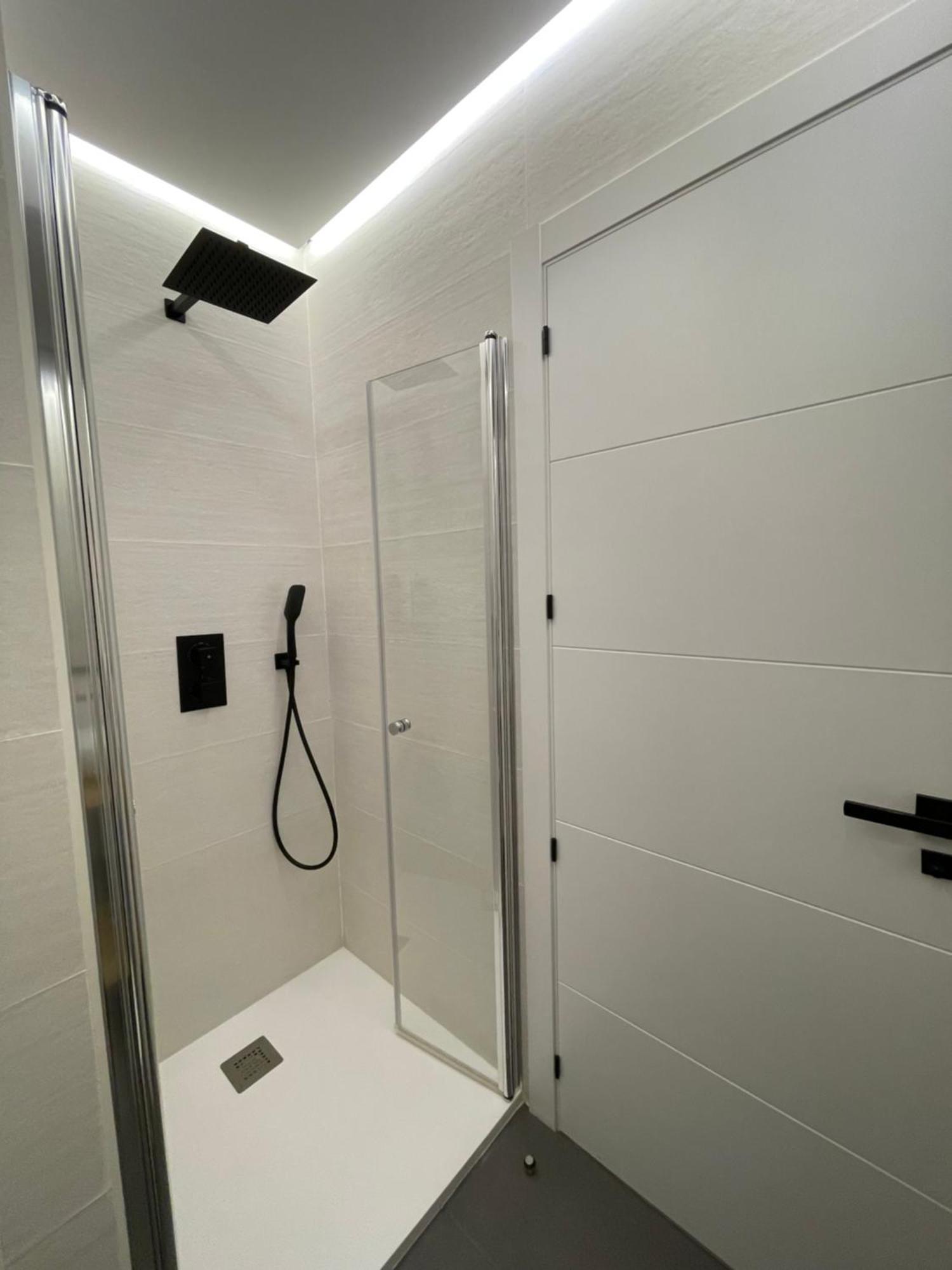 C&G Atico Centrico Con Terraza Lägenhet Ourense Exteriör bild